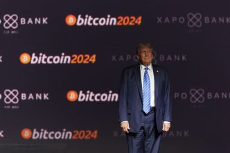 Trump’s Overtures to US Crypto Sector Put Global Hubs on Alert