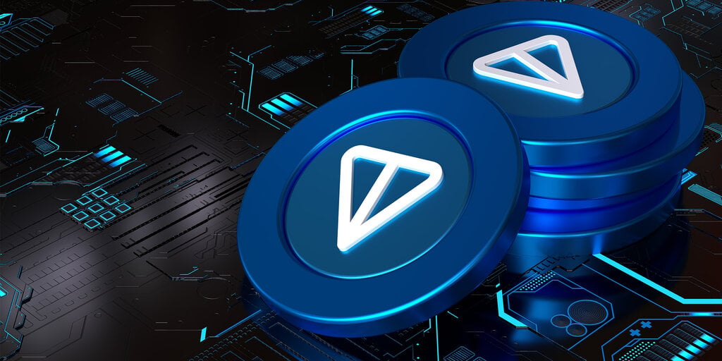 Telegram-Linked TON Blockchain Down as Binance, Bybit Suspend Trading