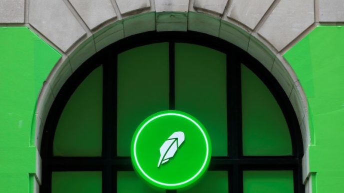 Robinhood considering offering crypto futures in US, Europe, Bloomberg reports