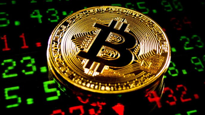 Bitcoin Climbs 2% While Analysts Remain Wary of US Inflation Report