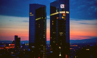 Consumers Prefer Cash Over CBDC: Deutsche Bank Survey 