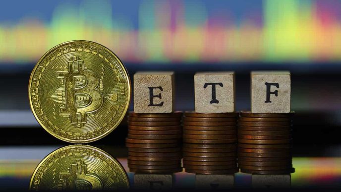 US Spot Bitcoin ETFs Open Q4 2024 With $300 Million Weekly Outflows