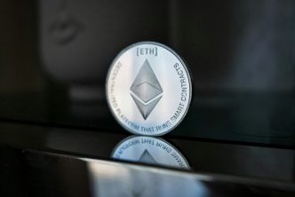 Ethereum Solo Staking Made Easier? Vitalik Buterin Supports Lower Entry Requirements