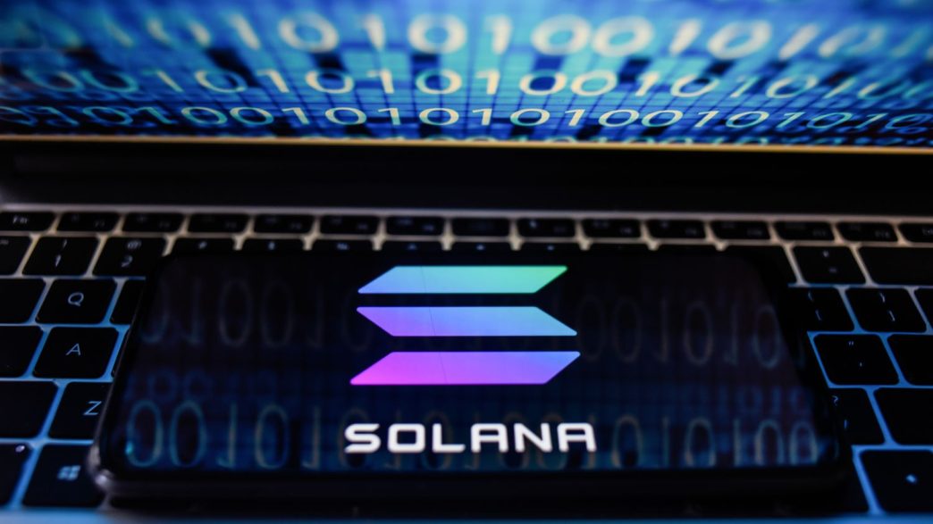 $1,400 On The Horizon? Solana Breach Of $200 Excites Analysts