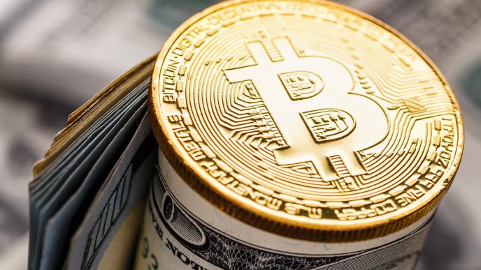 Bitcoin Realized Price Grows Farther From Market Value, Bearish Signal Or Not?