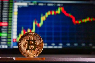 Is Bitcoin Heading for a $90K Correction?